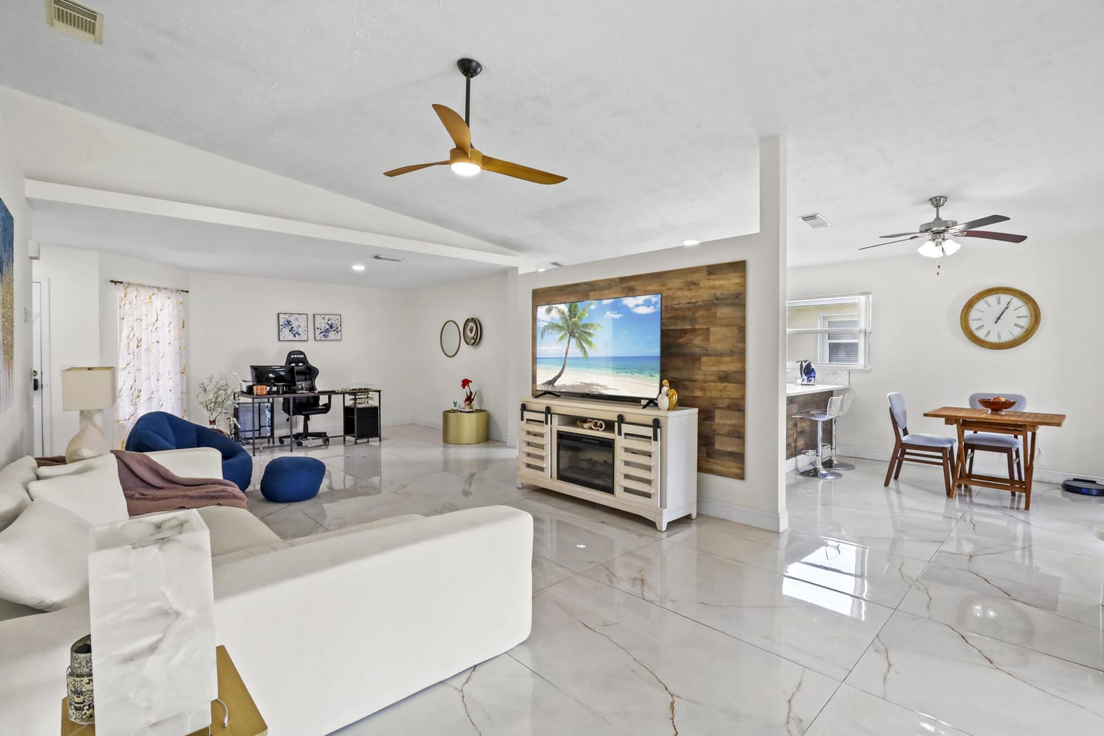 6648 Gaviota — photo 7