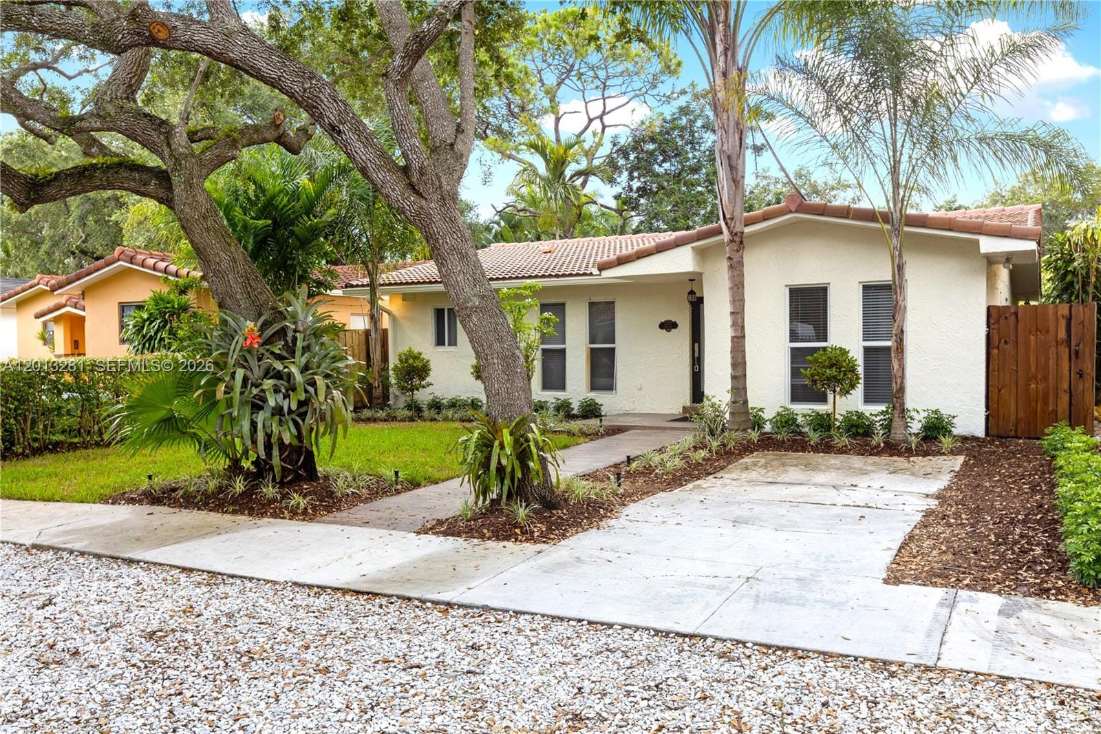5770 SW 55 Street — photo 2