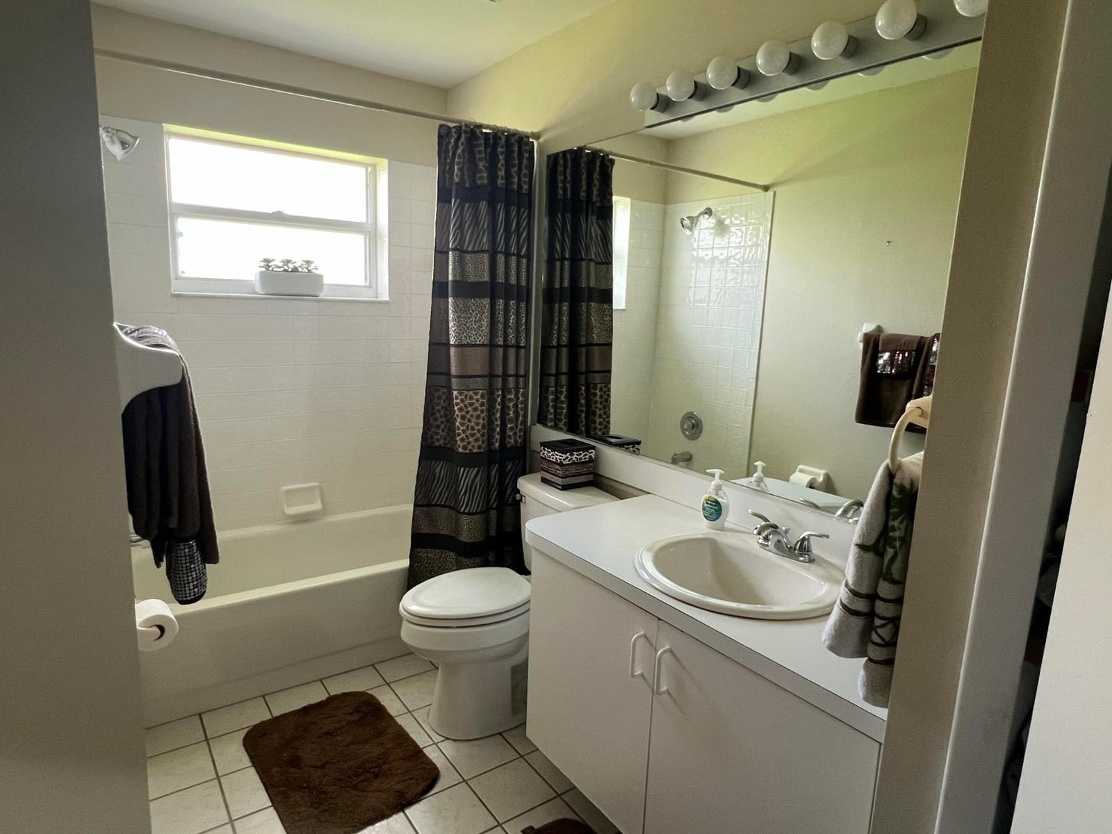 1142 NW Lombardy Drive, Port St. Lucie, FL 34986 photo 6