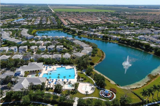 2885 SE 1st Drive 1, Homestead, FL 33033