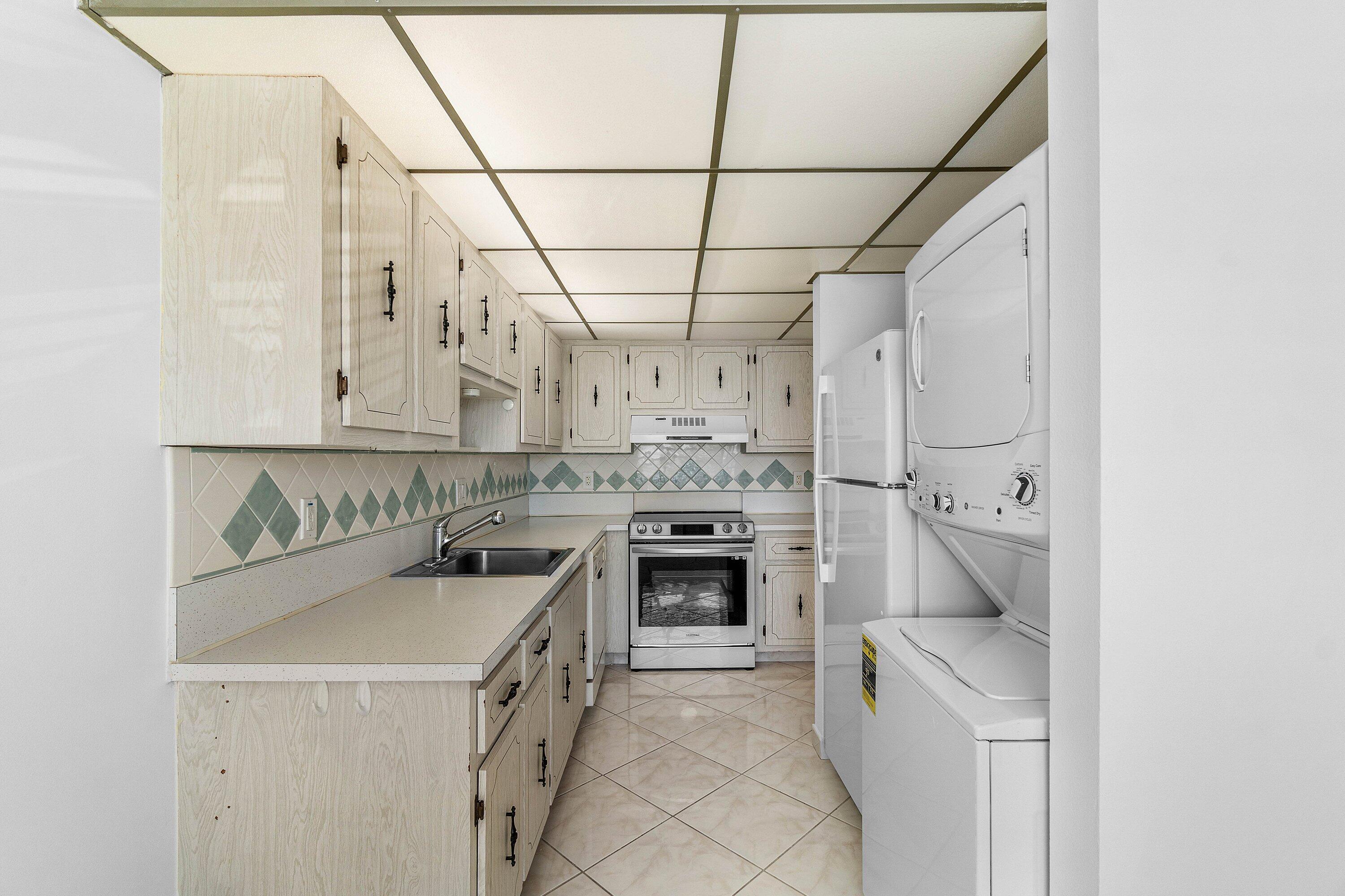 2835 SW 13th Street 202, Delray Beach, FL 33445, Delray Beach