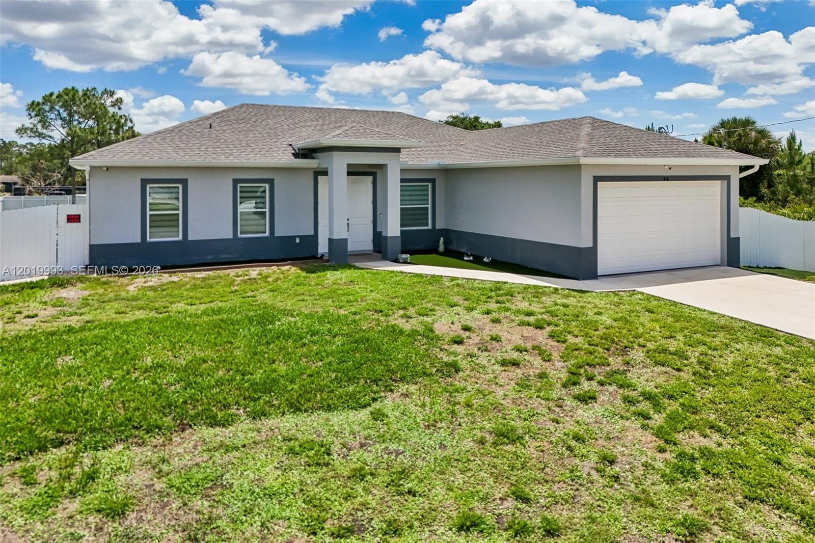 910 Richmond Avenue N, Lehigh Acres, FL 33972 photo 12