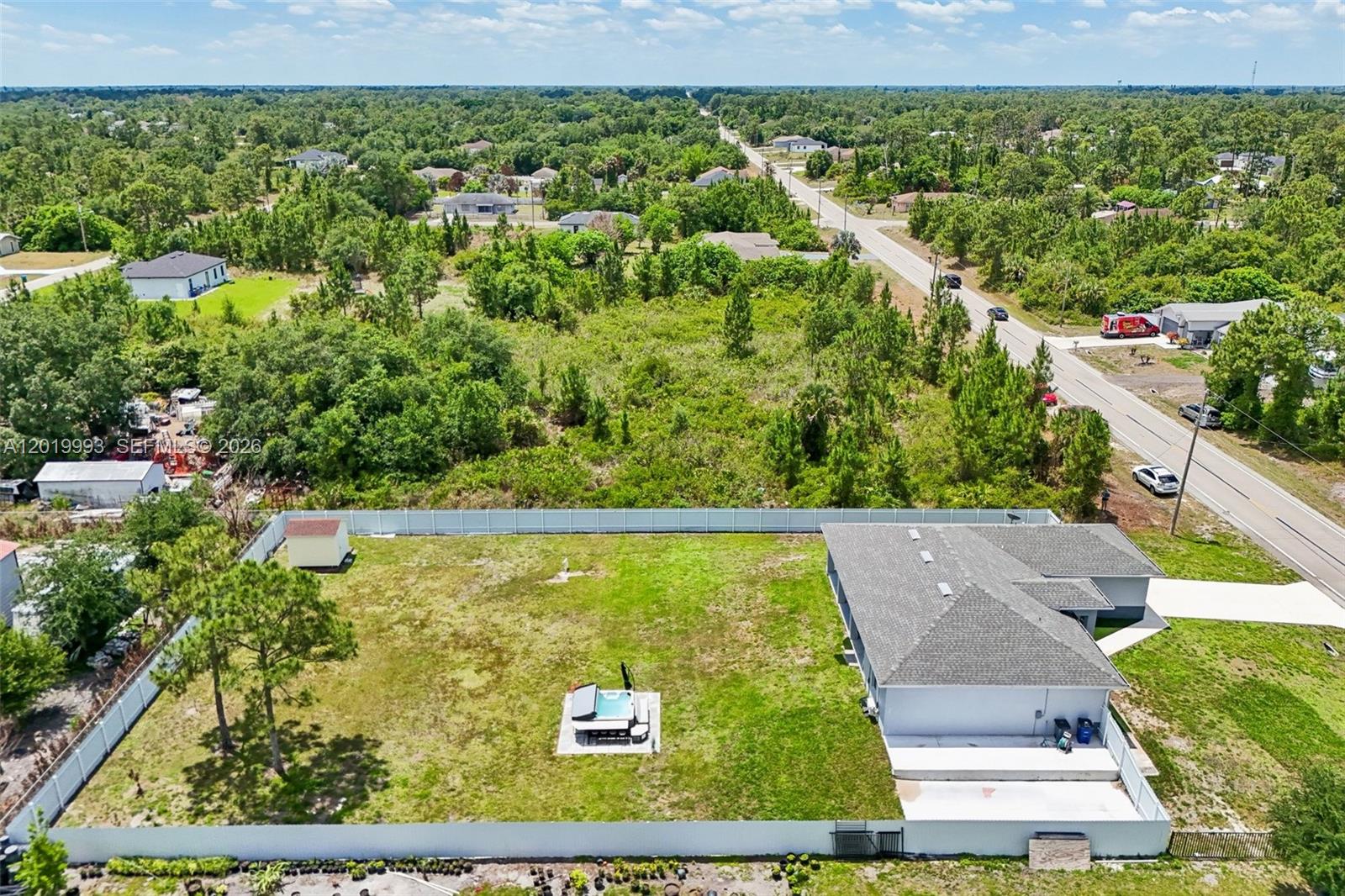 910 Richmond Avenue N, Lehigh Acres, FL 33972 photo 17