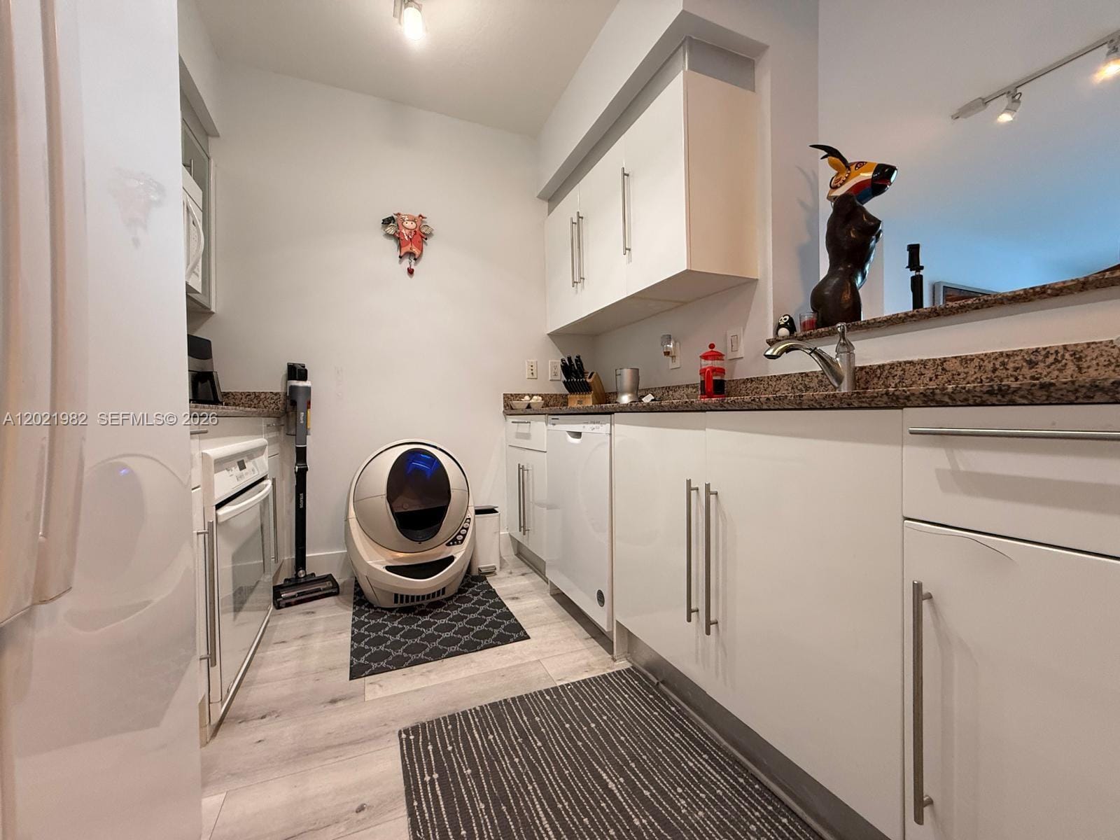 325 S Biscayne Boulevard 2024 — photo 11