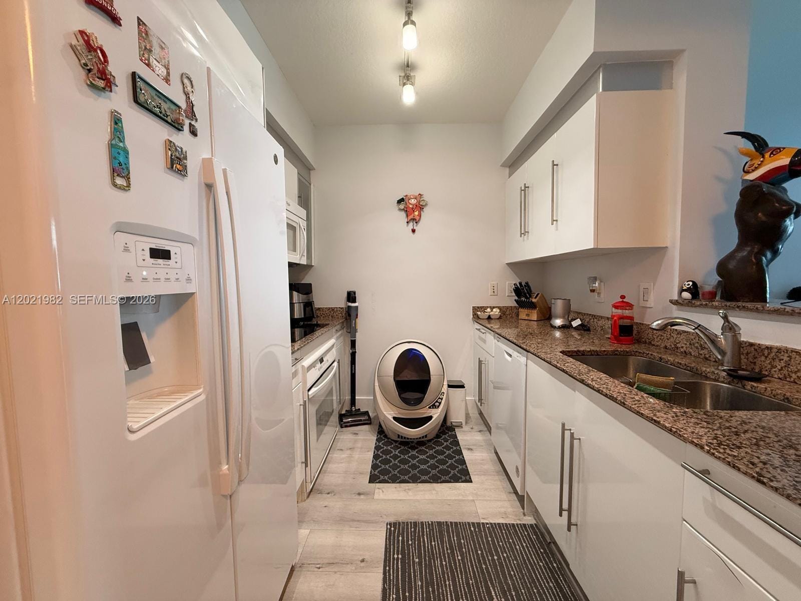 325 S Biscayne Boulevard 2024 — photo 12