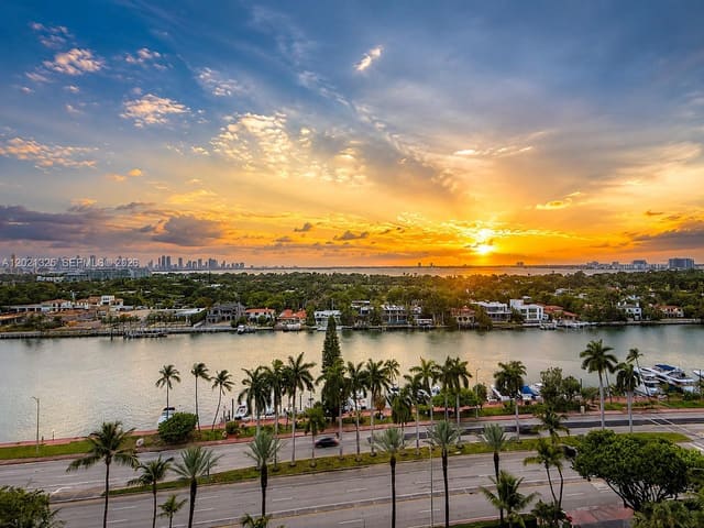 5151 Collins Avenue 1520, Miami Beach, FL 33140