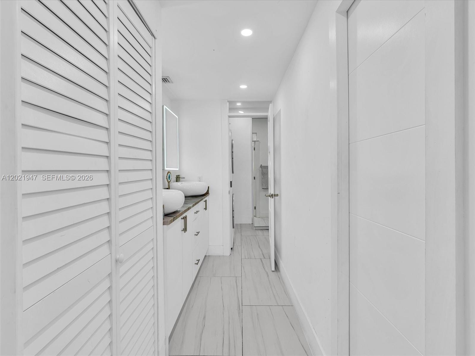 500 NE 199th Terrace 7J, Miami, FL 33179 photo 17