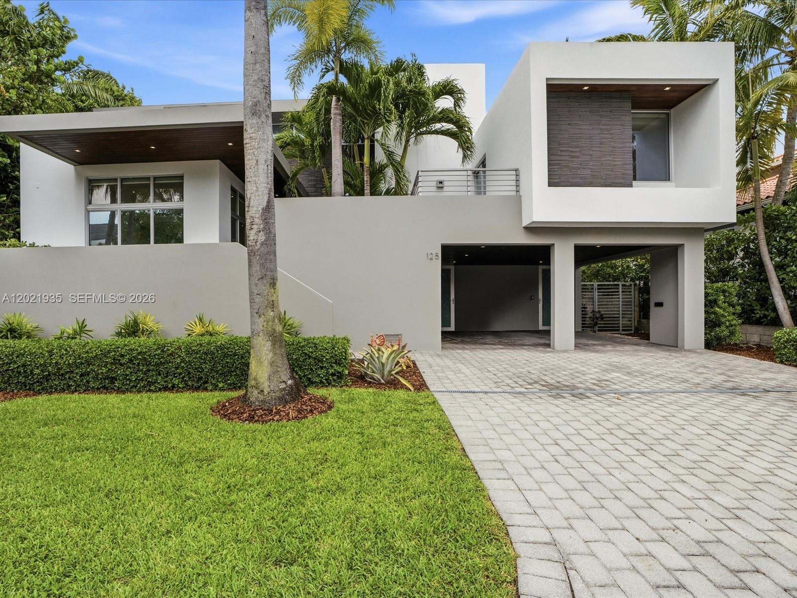 125 Hampton Lane, Key Biscayne, FL 33149, Key Biscayne