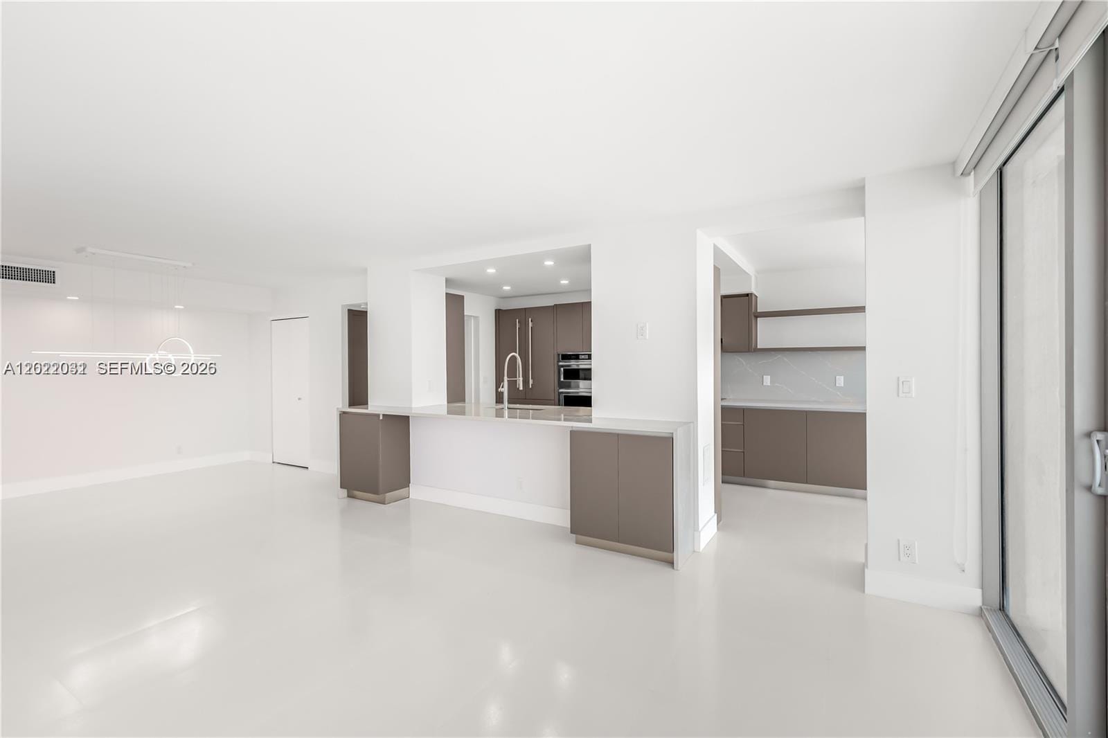 2655 Collins Avenue 2302, Miami Beach, FL 33140 photo 9