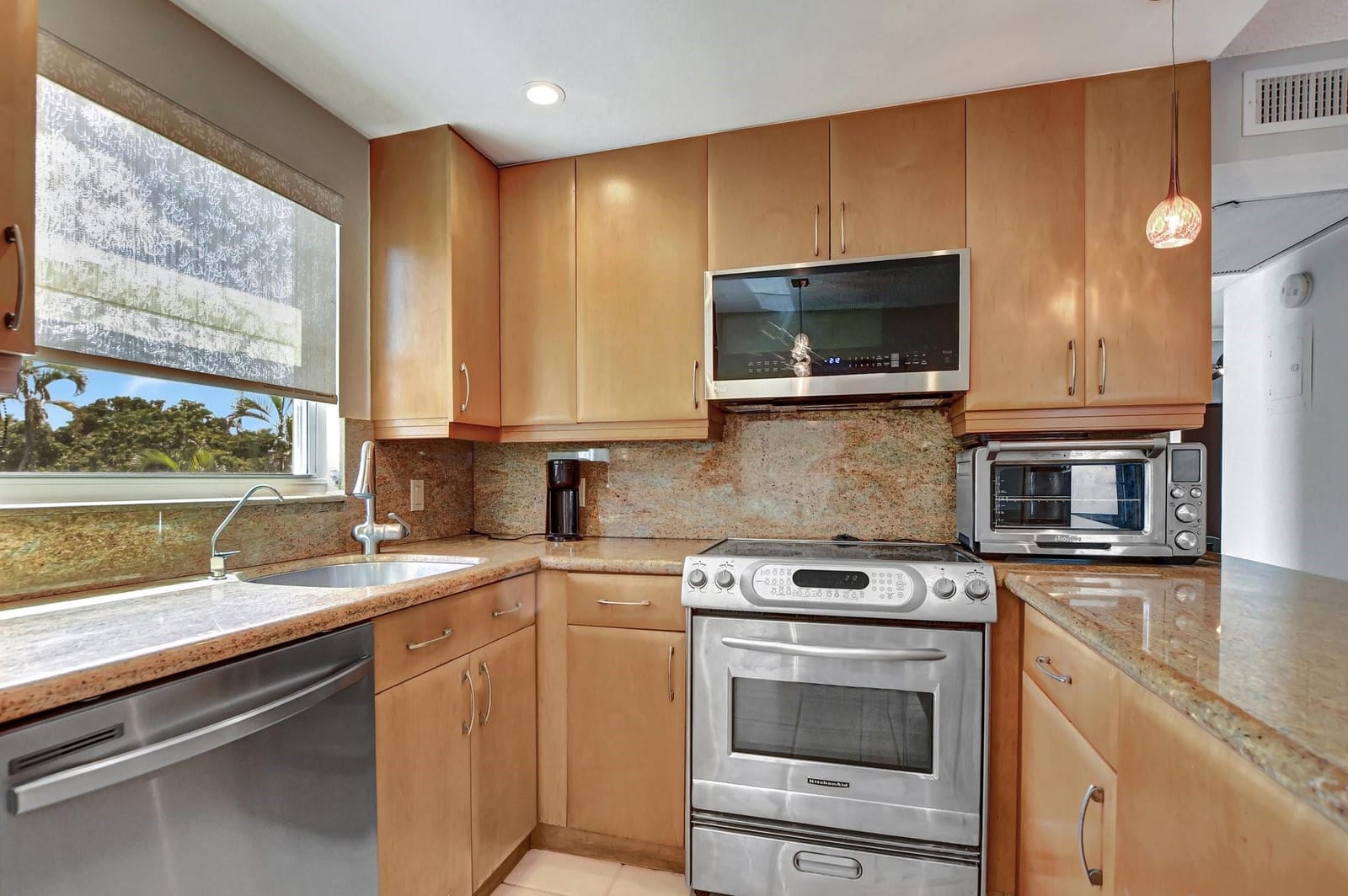 3018 Ashby C — photo 11