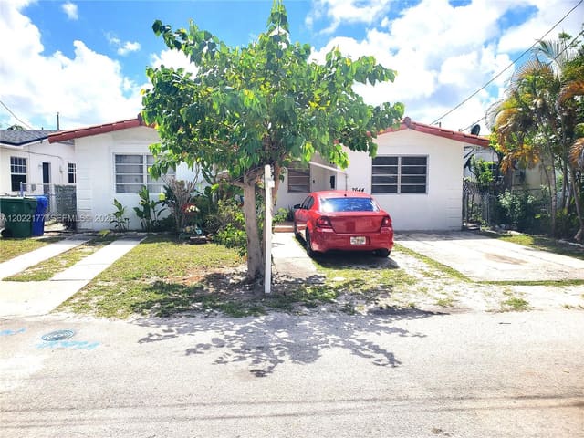 2644 SW 28th Court, sold in South Bay Estates, Miami, FL