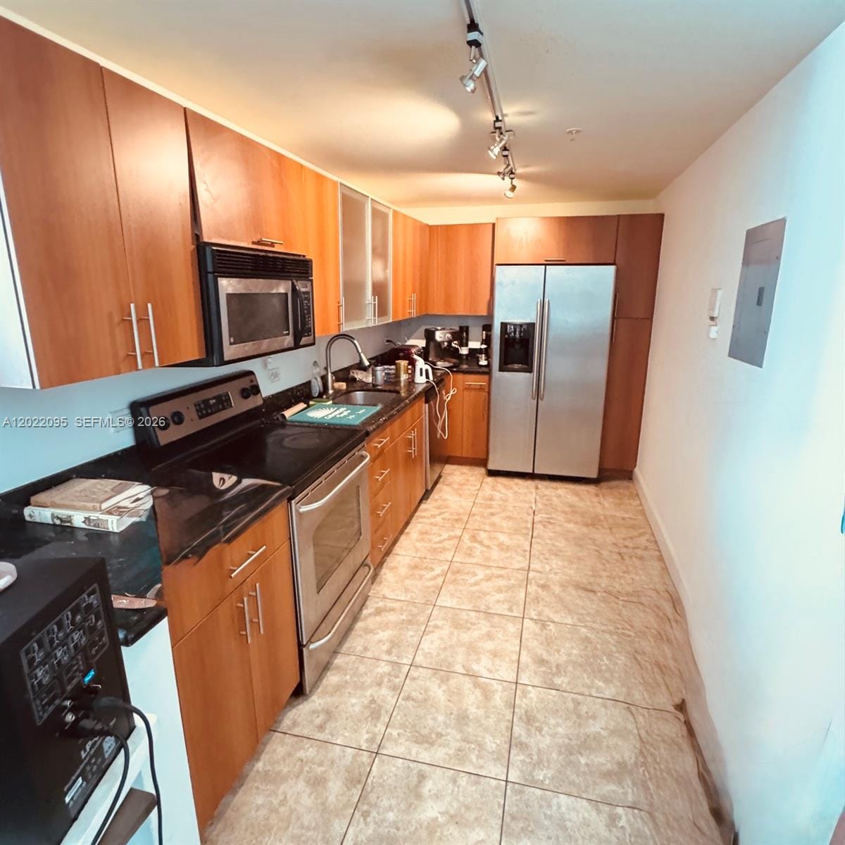 7501 E Treasure Drive 7R — photo 7