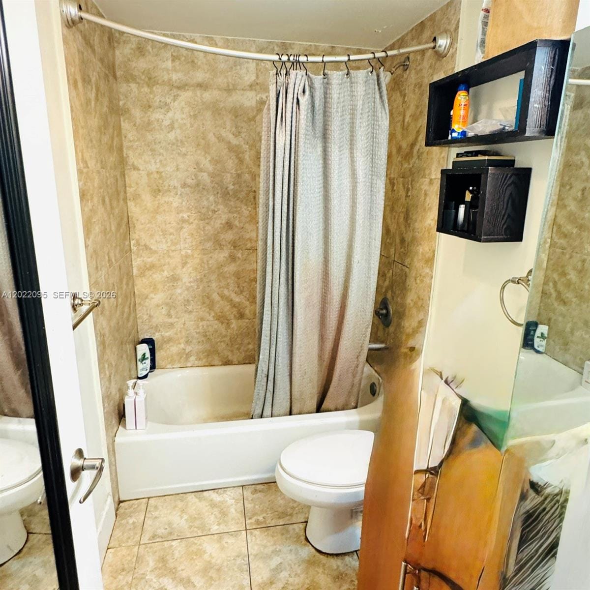 7501 E Treasure Drive 7R — photo 8