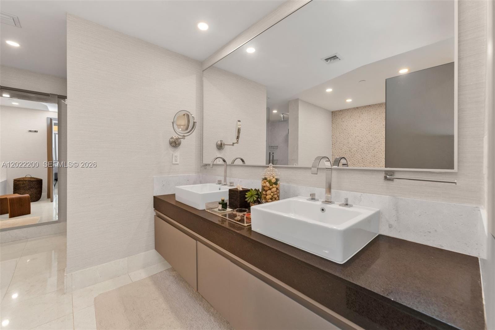 17121 Collins Avenue 2708 — photo 9