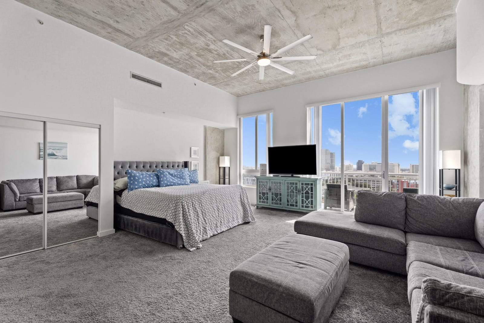 300 S Australian Avenue 1603 — photo 10