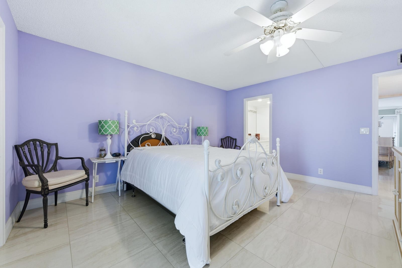 213 Wellington E — photo 12