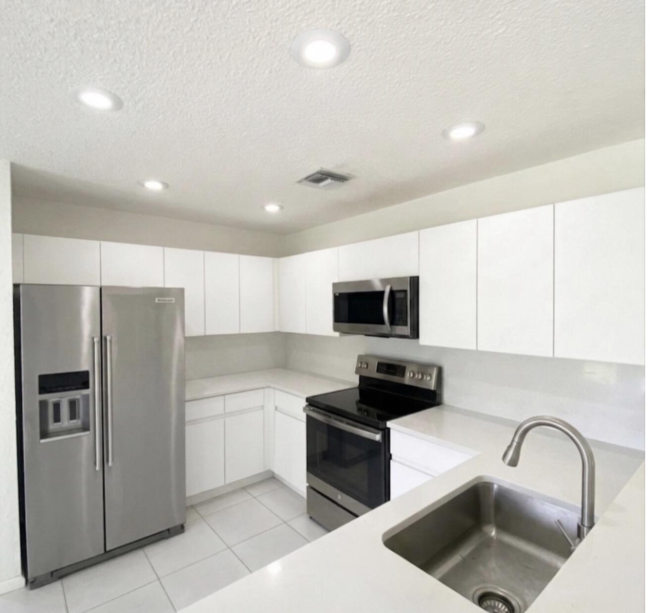10533 Mendocino Lane — photo 4