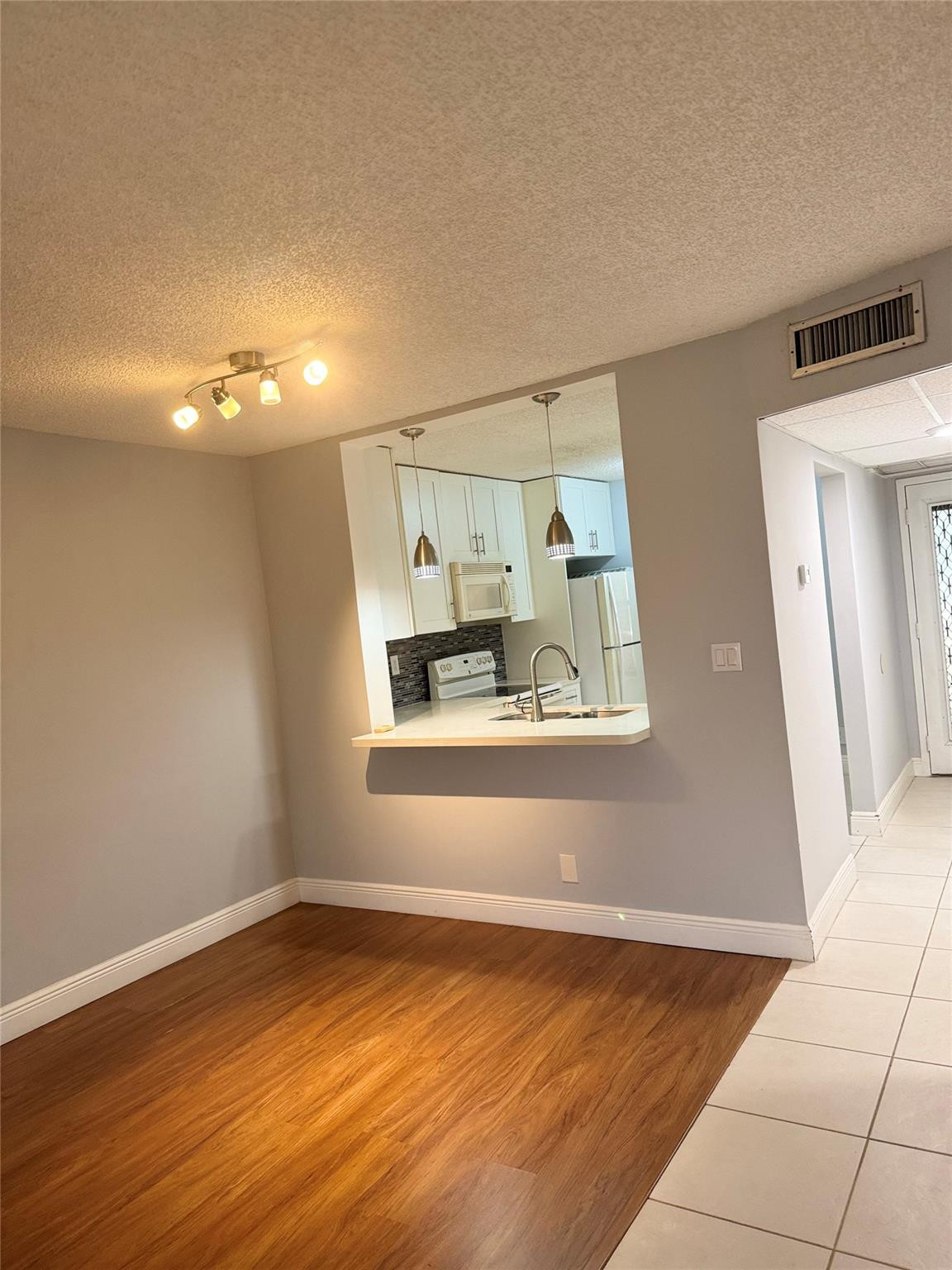 3000 NW 42nd Avenue B201, Coconut Creek, FL 33066, Coconut Creek