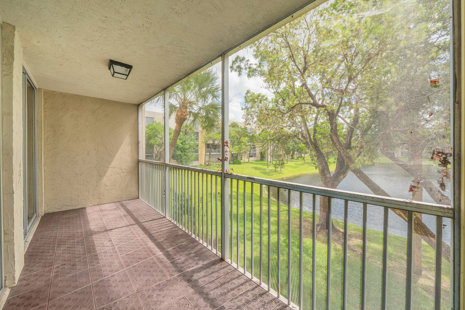 3361 NW 47th Terrace 231, Lauderdale Lakes, FL 33319 photo 11
