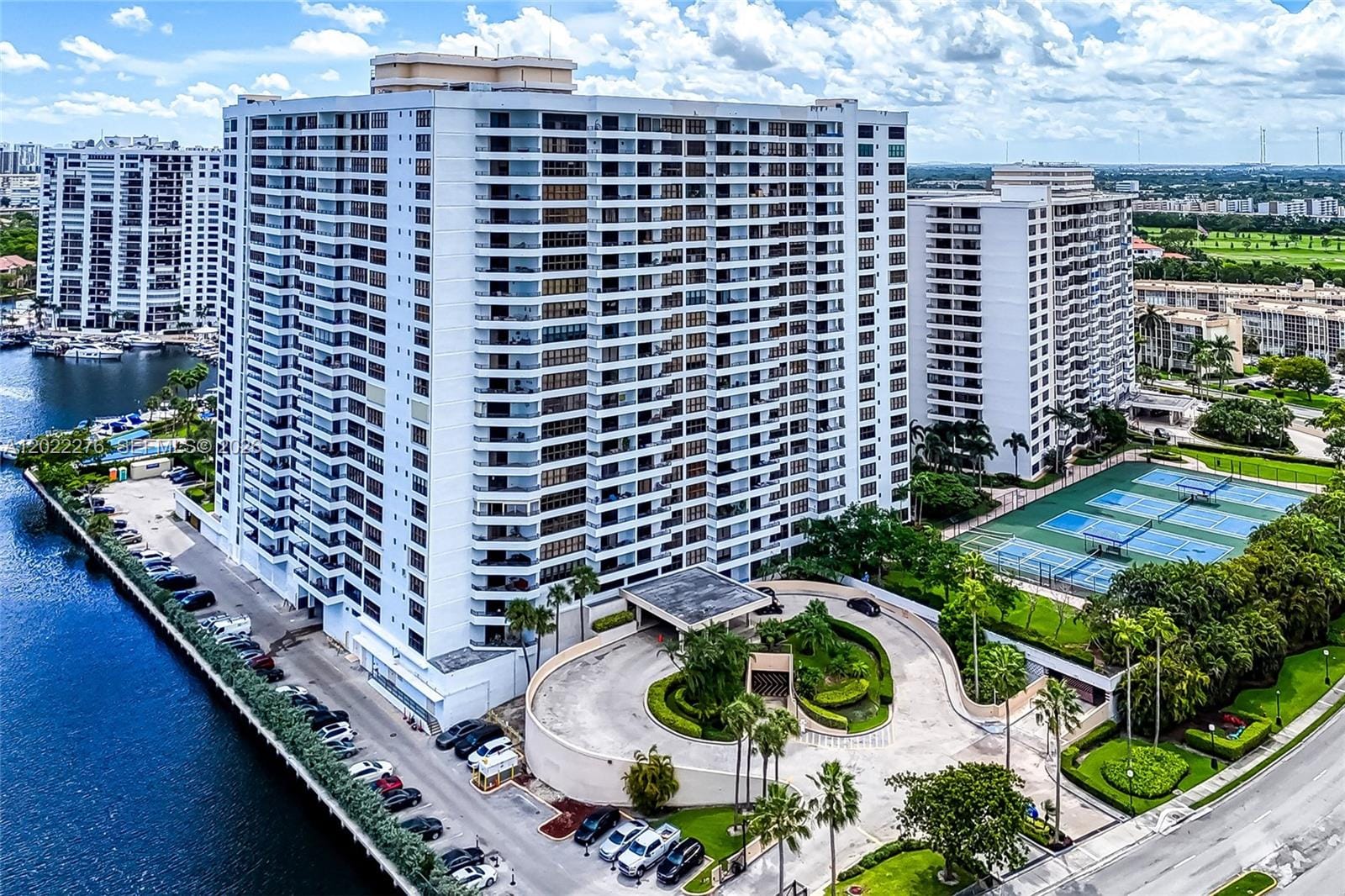 2500 Parkview Drive 911, Hallandale Beach, FL 33009 photo 17
