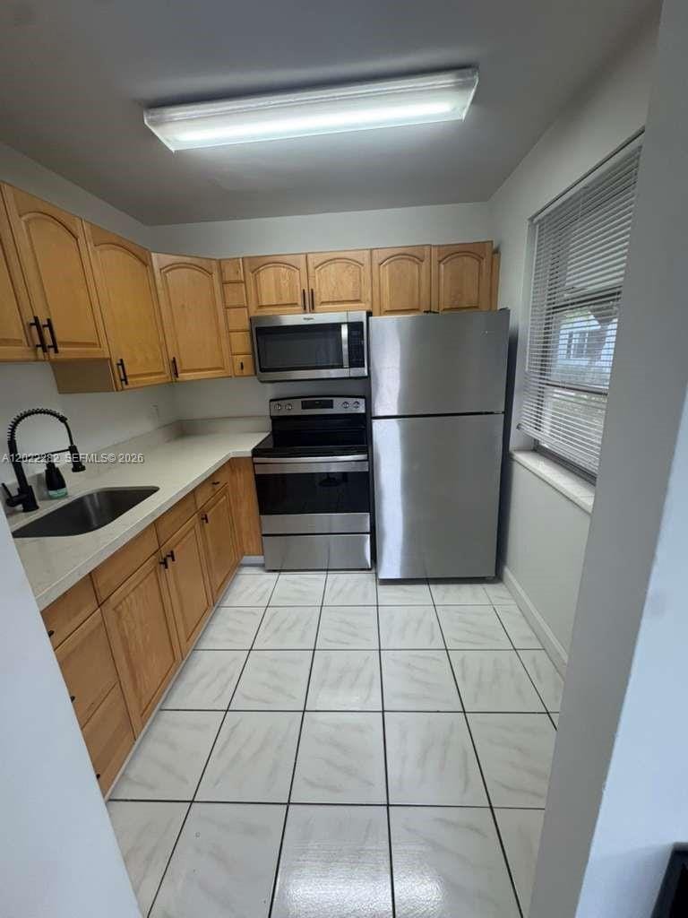 3210 Canal Drive 5, Pompano Beach, FL 33062 photo 5