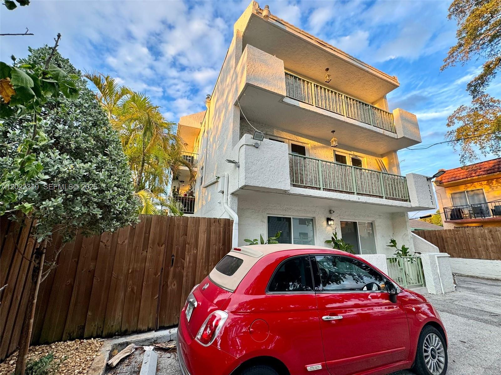 1121 SW 7th Street 1, Miami, FL 33130, Miami