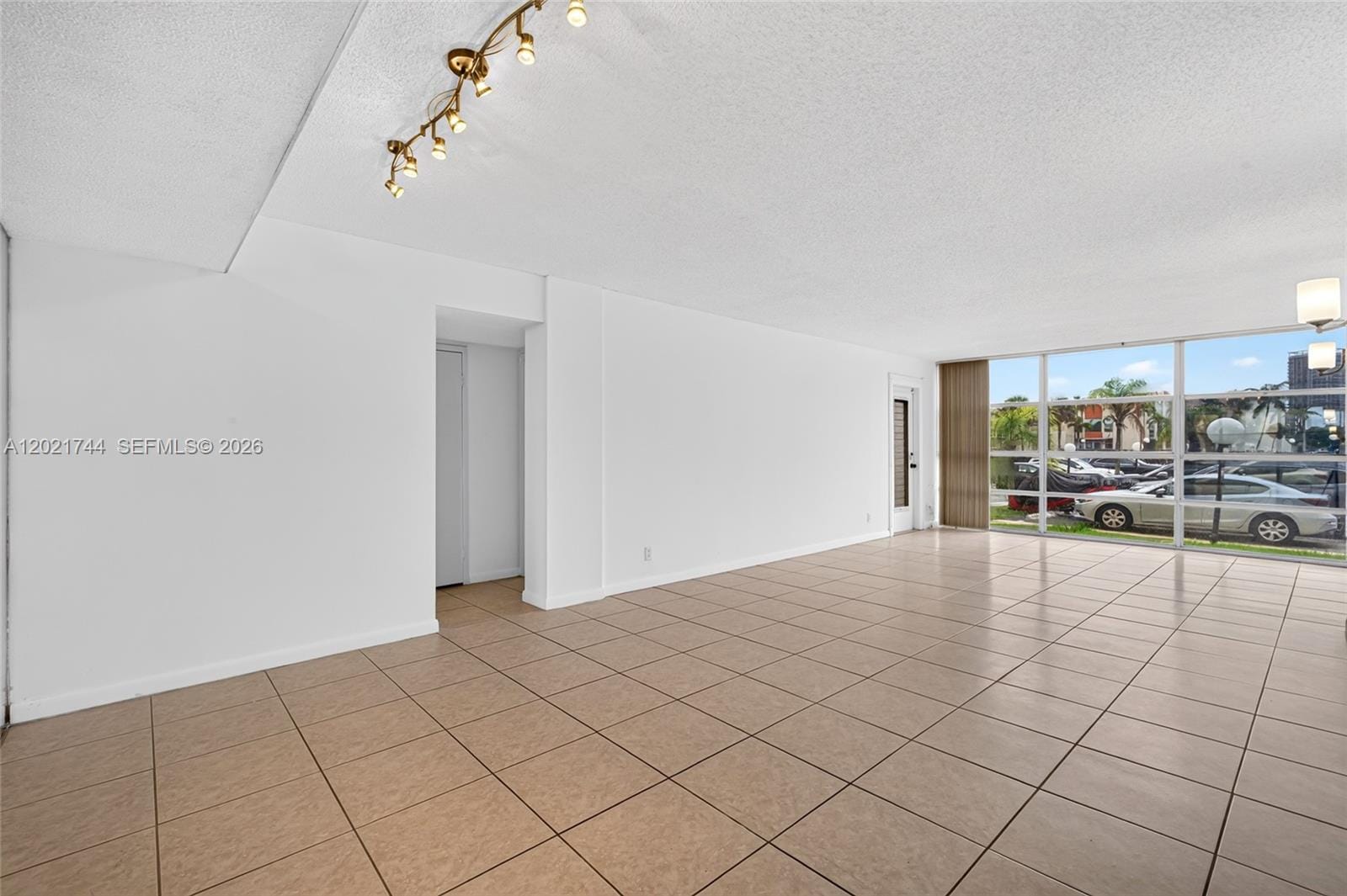 2000 Atlantic Shores Boulevard 120, Hallandale Beach, FL 33009 photo 8