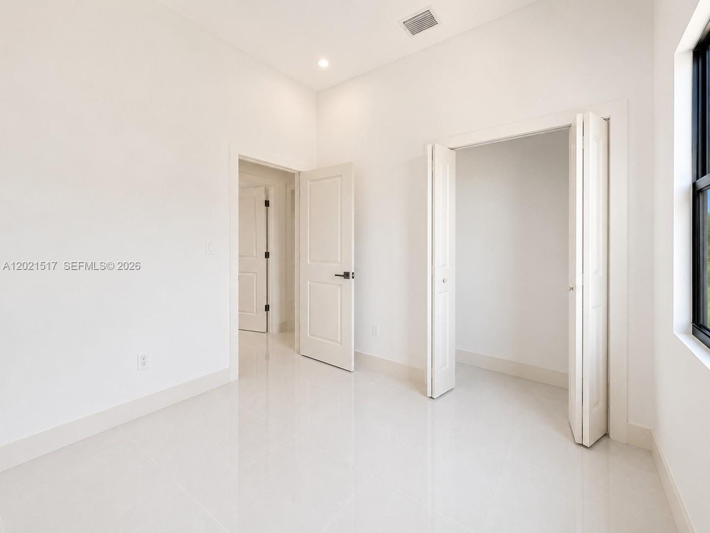 703 Long Island — photo 11