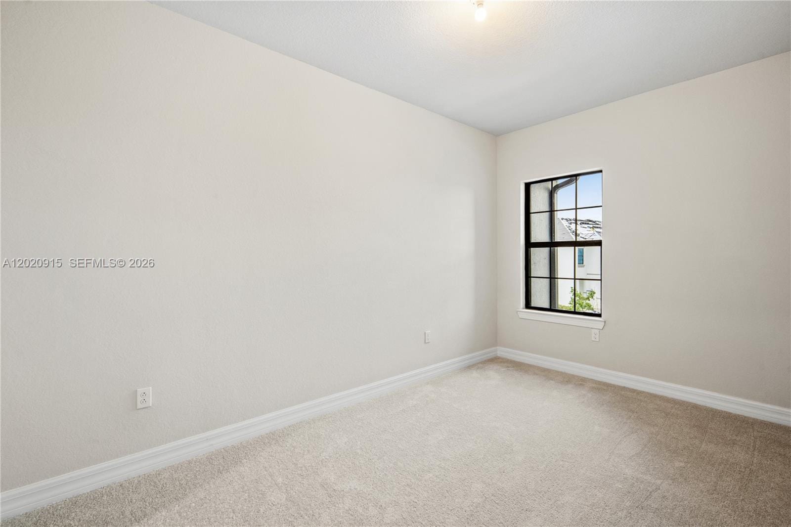4488 E Appleton Circle E, Oakland Park, FL 33309 photo 9