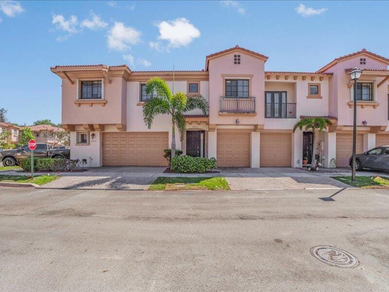 4712 Grand Cypress Circle N, Coconut Creek, FL 33073 photo 2