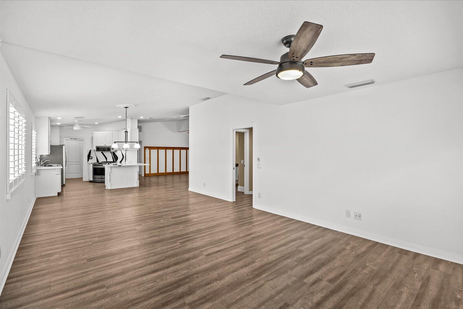 918 SW Balmoral Trace — photo 11