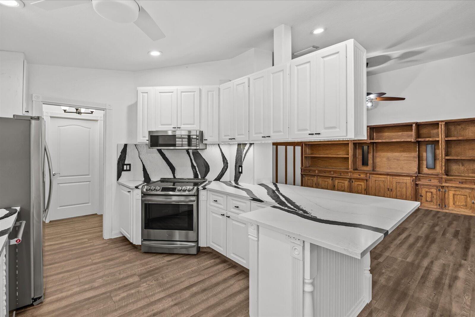 918 SW Balmoral Trace — photo 8