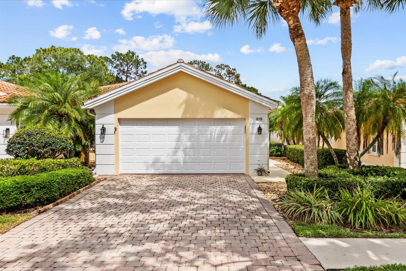 918 SW Balmoral Trace, Stuart, FL 34997, Stuart