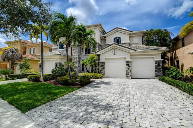 670 Edgebrook Lane, West Palm Beach, FL 33411