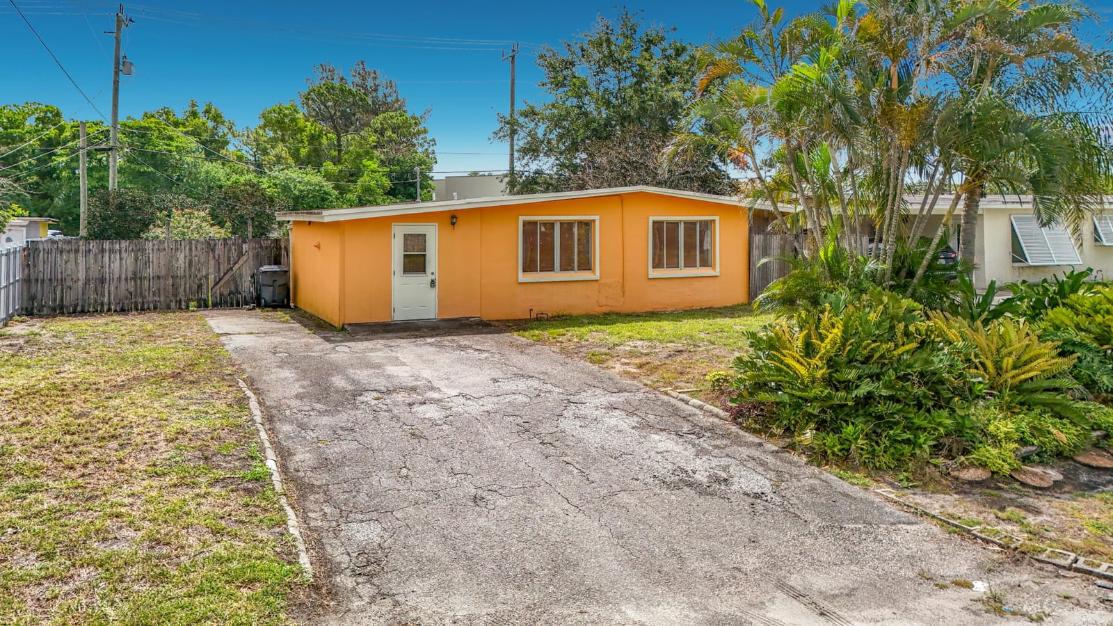 2066 Tarragon Road, West Palm Beach, FL 33415 photo 2