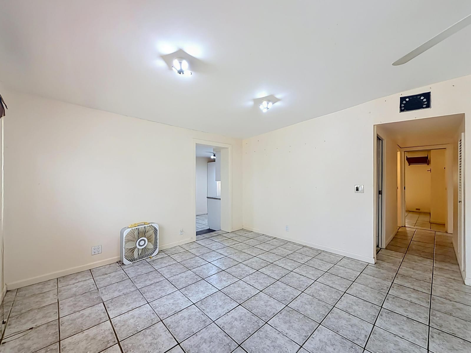 2066 Tarragon Road, West Palm Beach, FL 33415 photo 13
