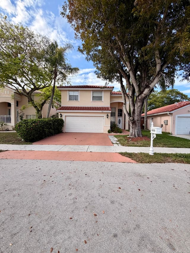 6333 Island Way, sold in Coral Bay Replat Section One, Margate, FL