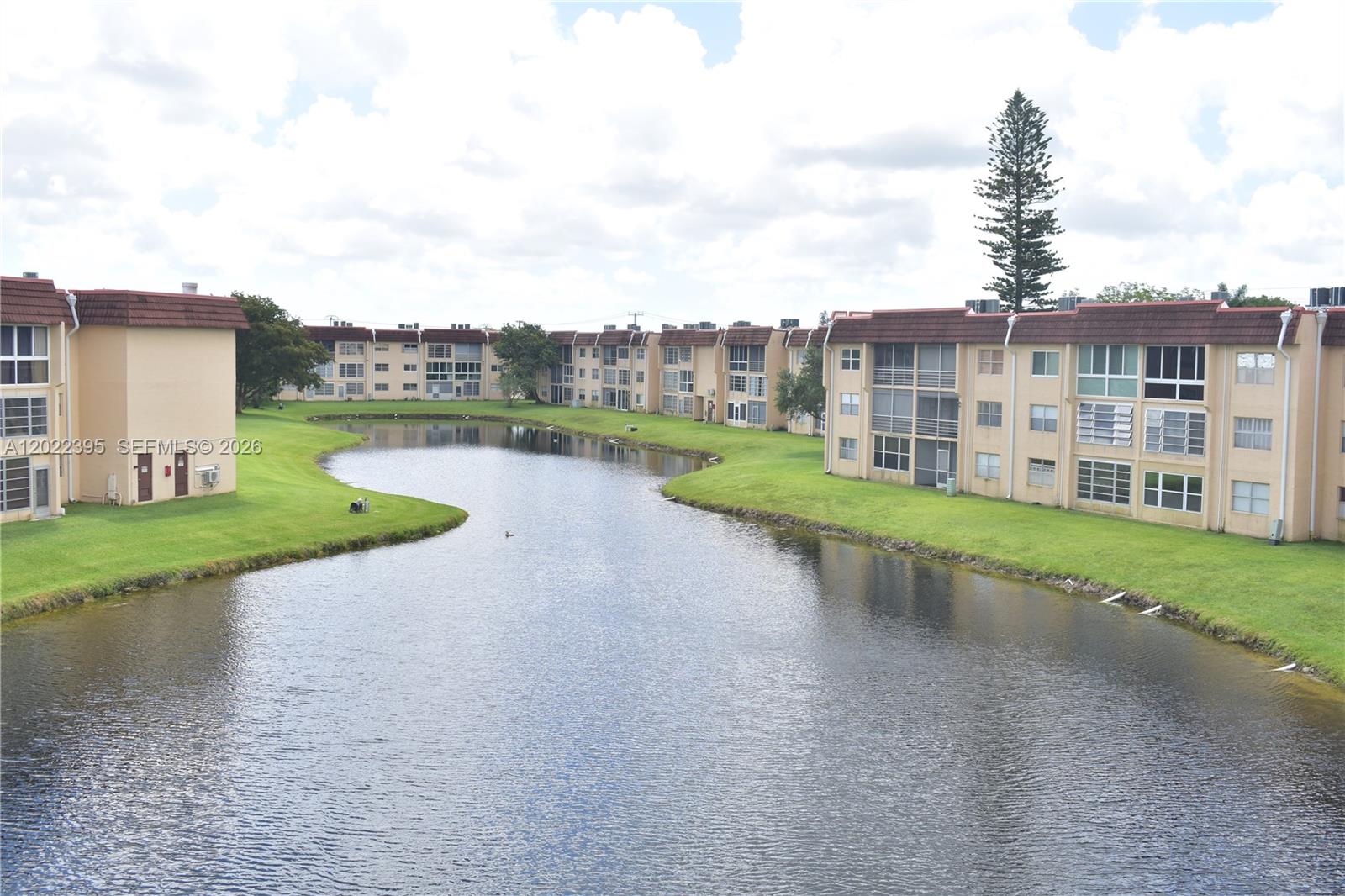 8861 Sunrise Lakes Boulevard 305, Sunrise, FL 33322, Sunrise