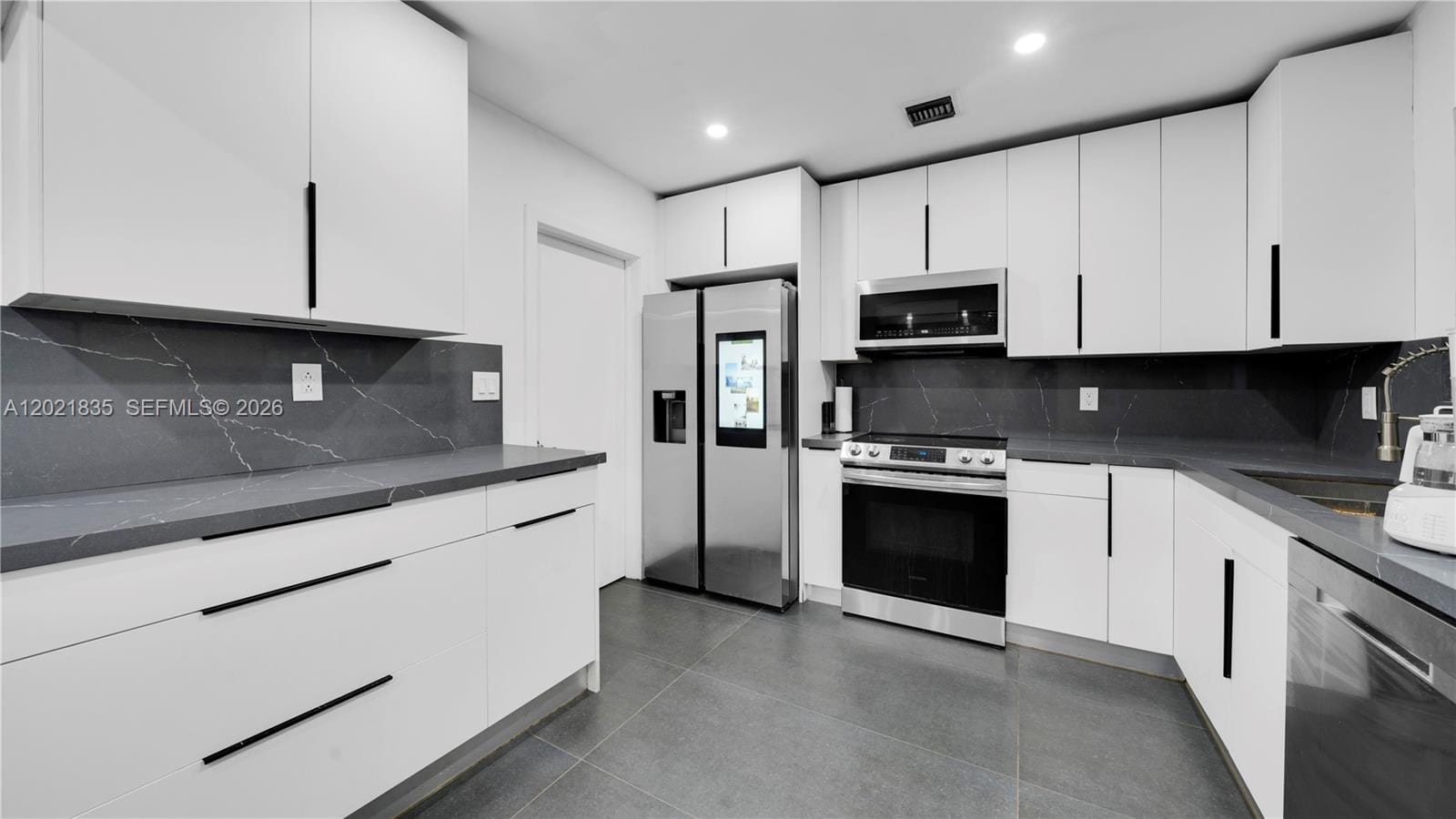 603 N 32nd Avenue, Hollywood, FL 33021 photo 13