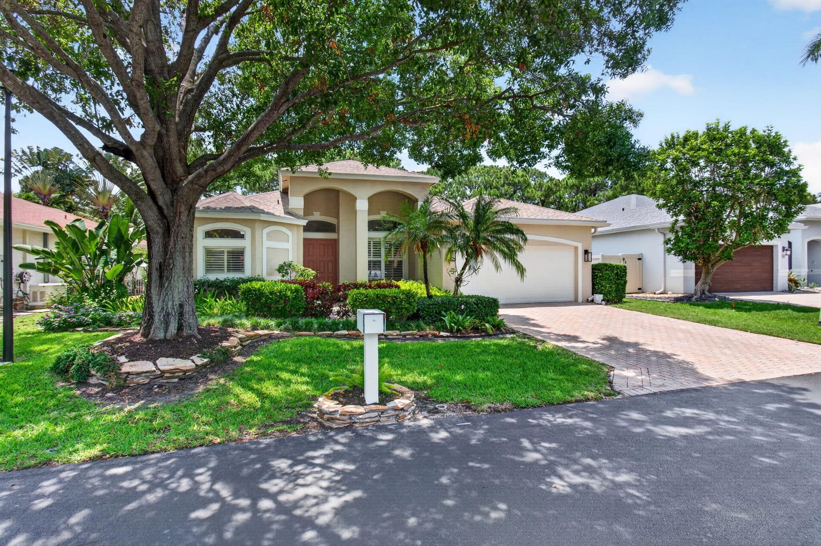68 Lake Eden Drive, Boynton Beach, FL 33435 photo 3
