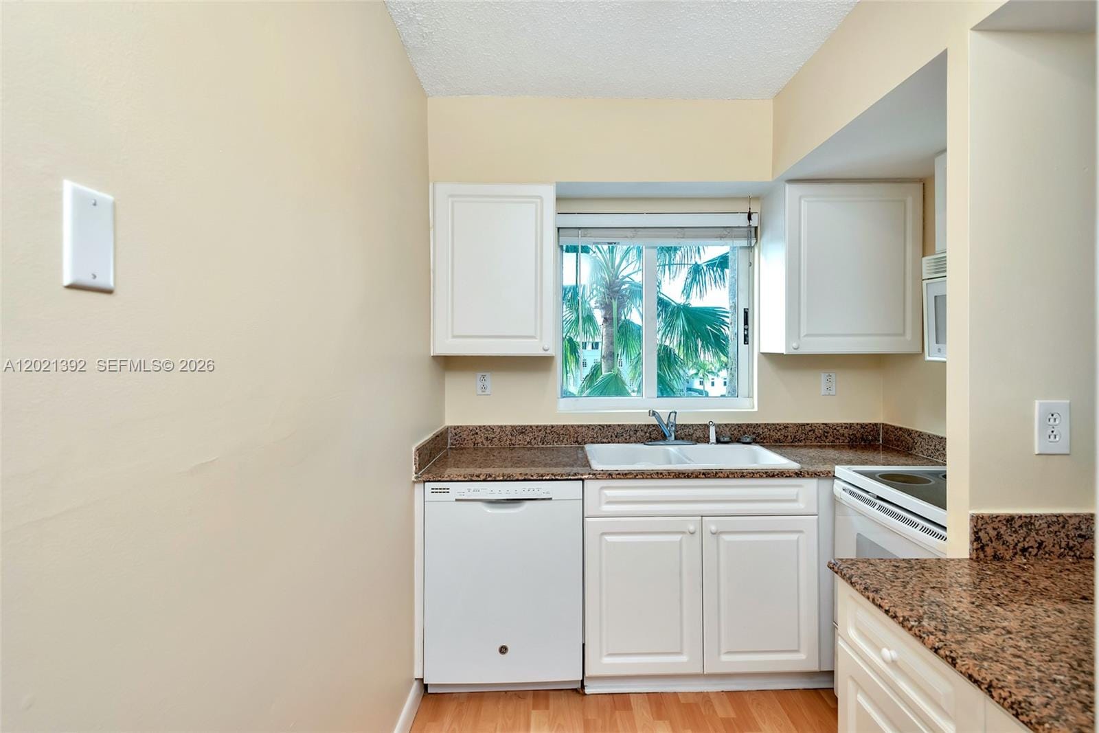5900 Collins Avenue 408, Miami Beach, FL 33140 photo 15