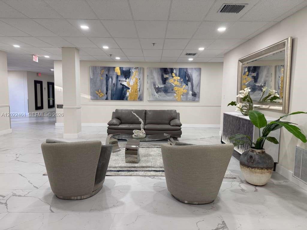 900 NE 195th Street 618, Miami, FL 33179, Miami