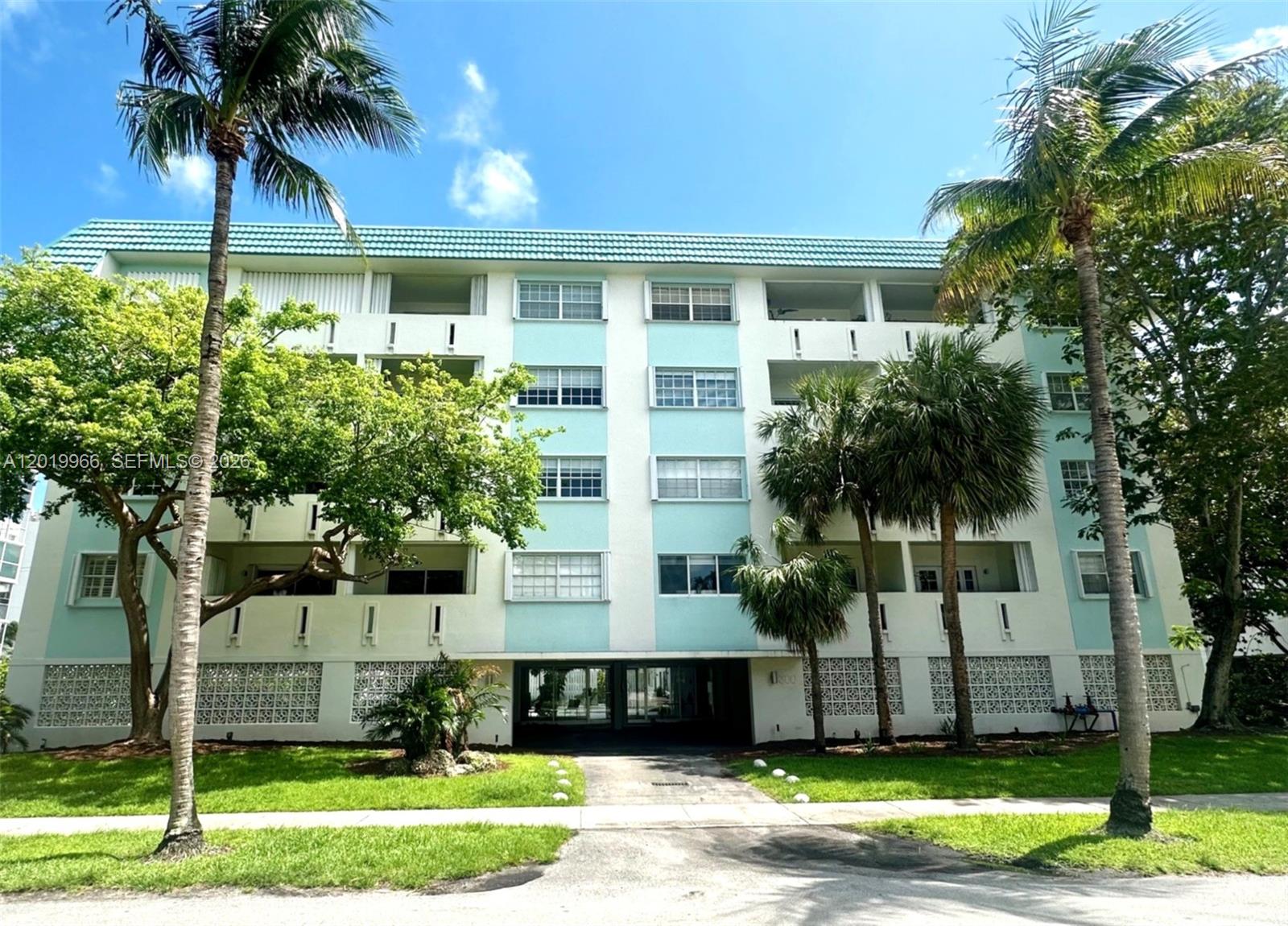 300 Galen Drive 206, Key Biscayne, FL 33149, Key Biscayne