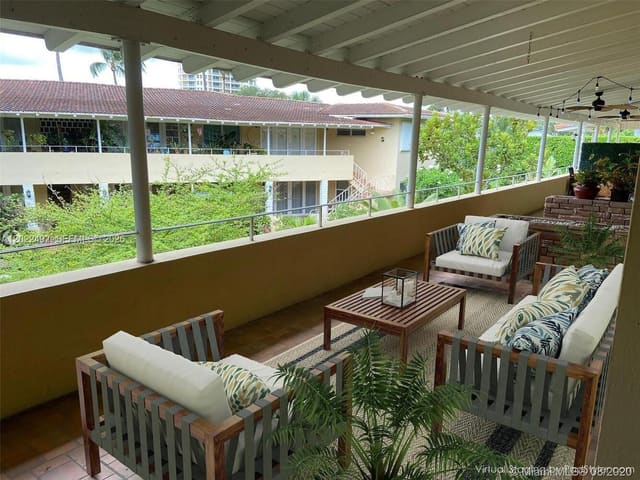 30 Park Drive 16, Bal Harbour, FL 33154