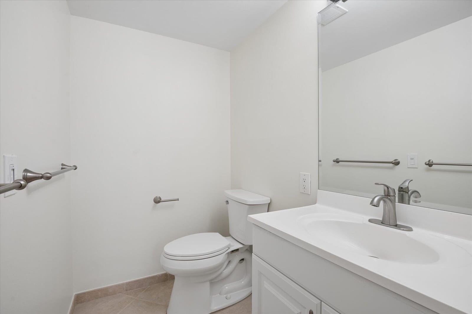 511 Bayshore Drive 206, Fort Lauderdale, FL 33304 photo 13