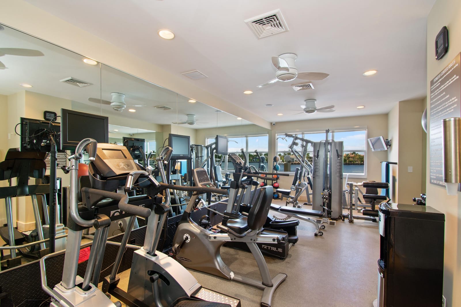 511 Bayshore Drive 206, Fort Lauderdale, FL 33304 photo 20