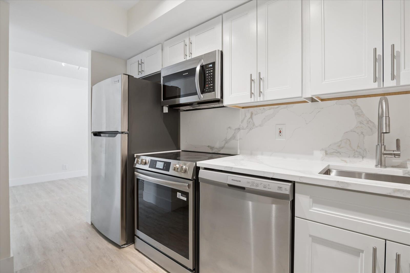 511 Bayshore Drive 206 — photo 3