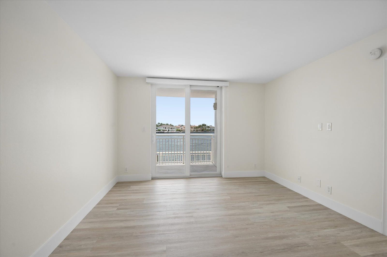 511 Bayshore Drive 206 — photo 5