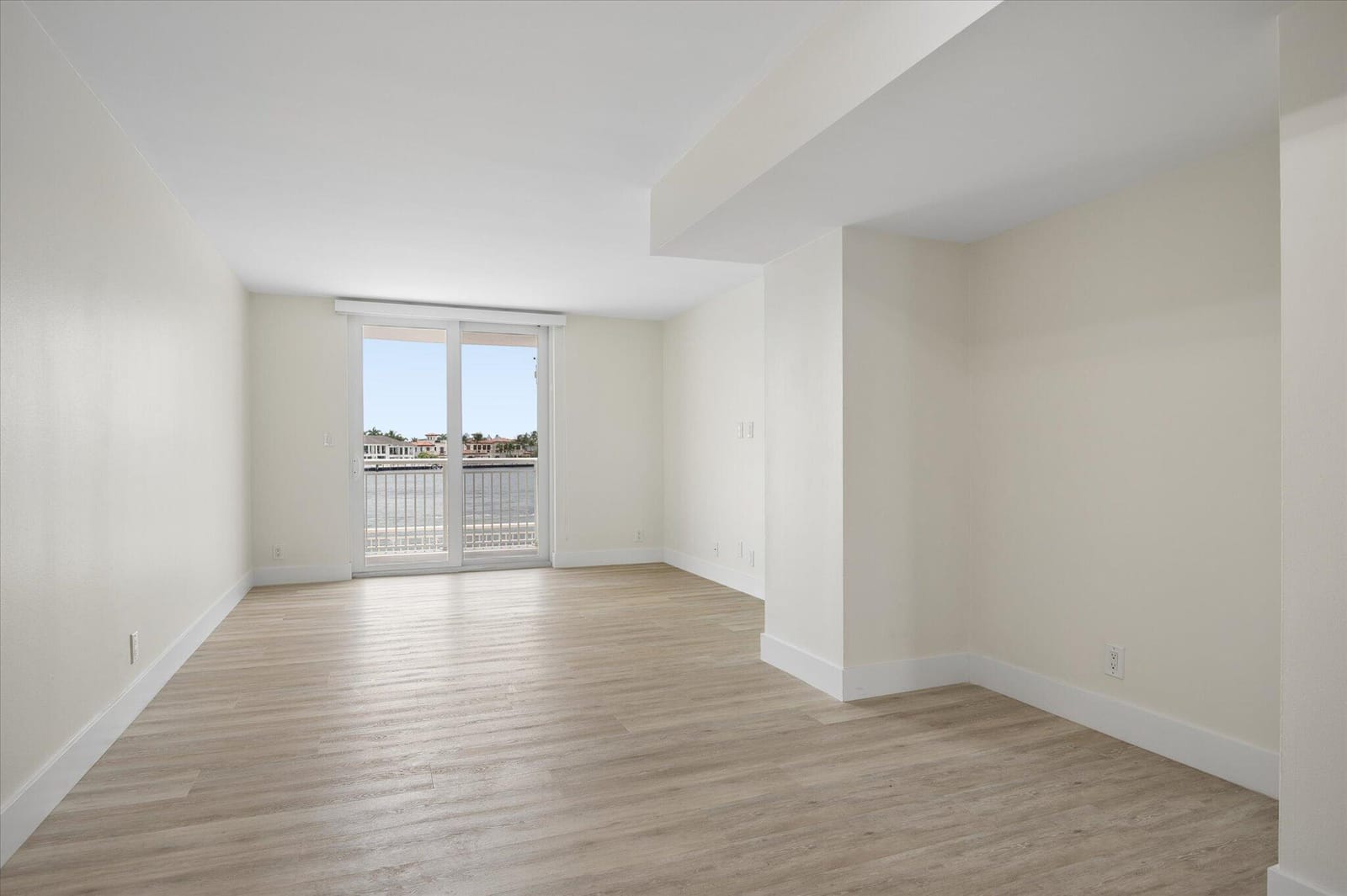 511 Bayshore Drive 206 — photo 6