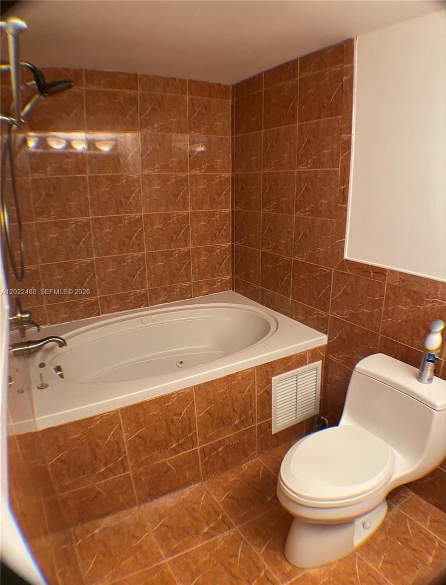 2061 NW 47th Terrace 302 — photo 5